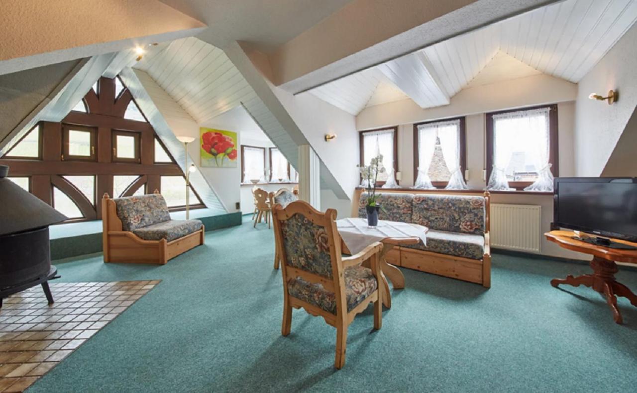 Gaestehaus Zur Traube Reil Eksteriør bilde